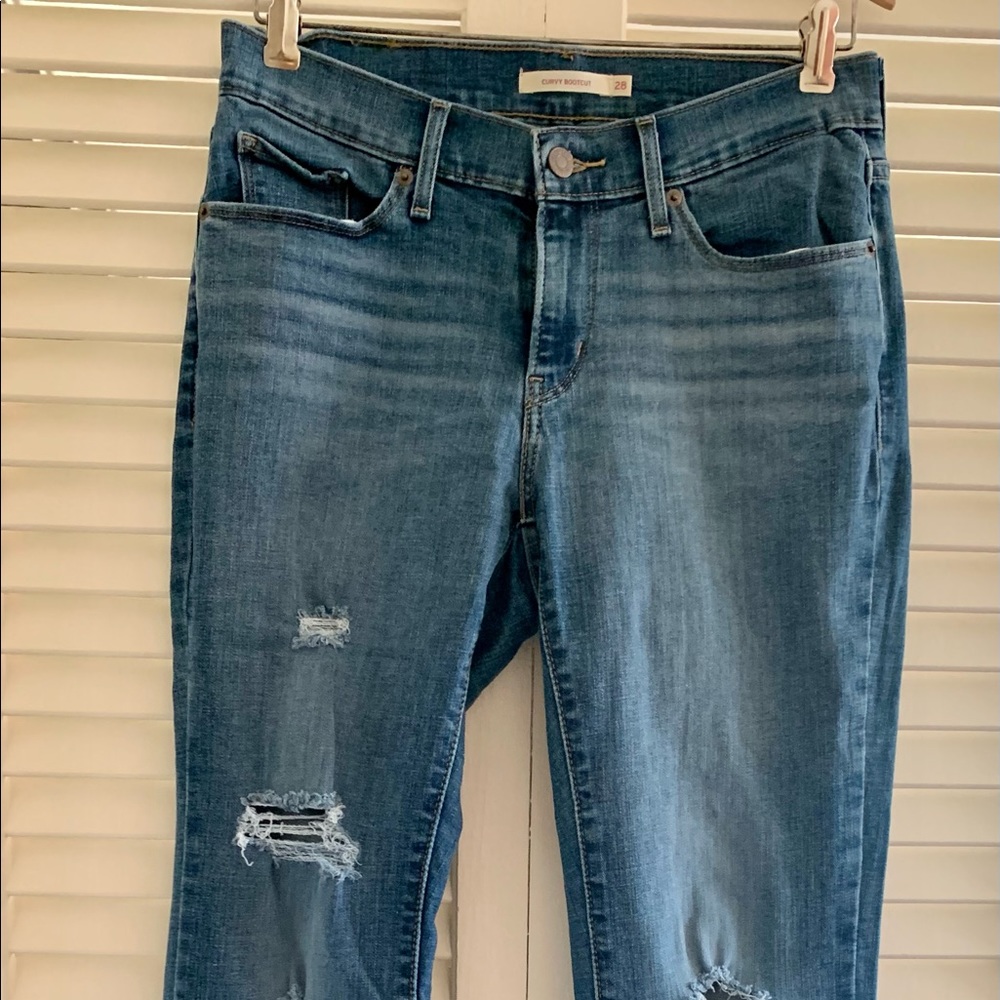 Levi’s W28 L 32 Curvy Bootcut Distressed Jeans.  Worn Once!